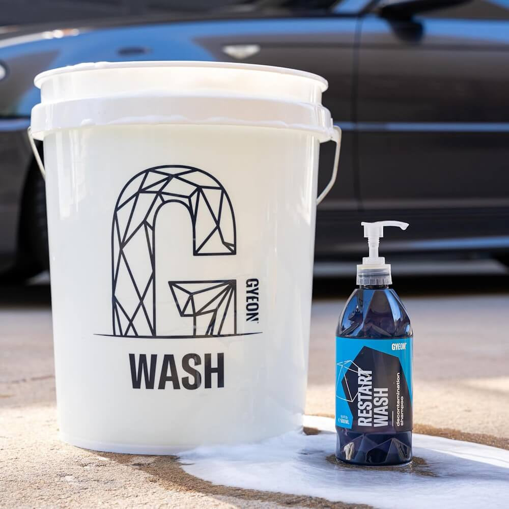 Sampon auto decontaminant Gyeon Q²M Restart Wash