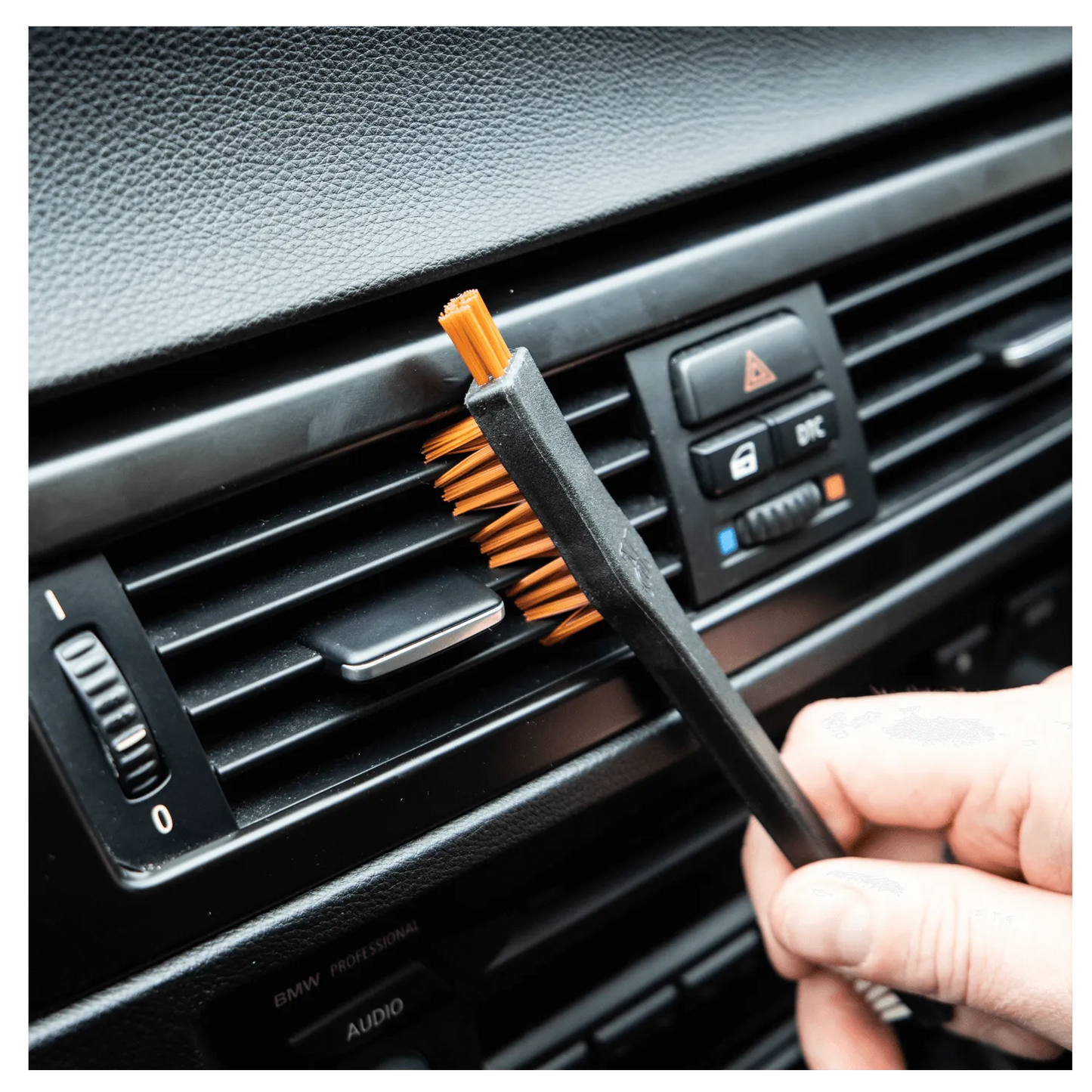 Perie Curatare Interior Meguiar's Triple Duty Detail Brush
