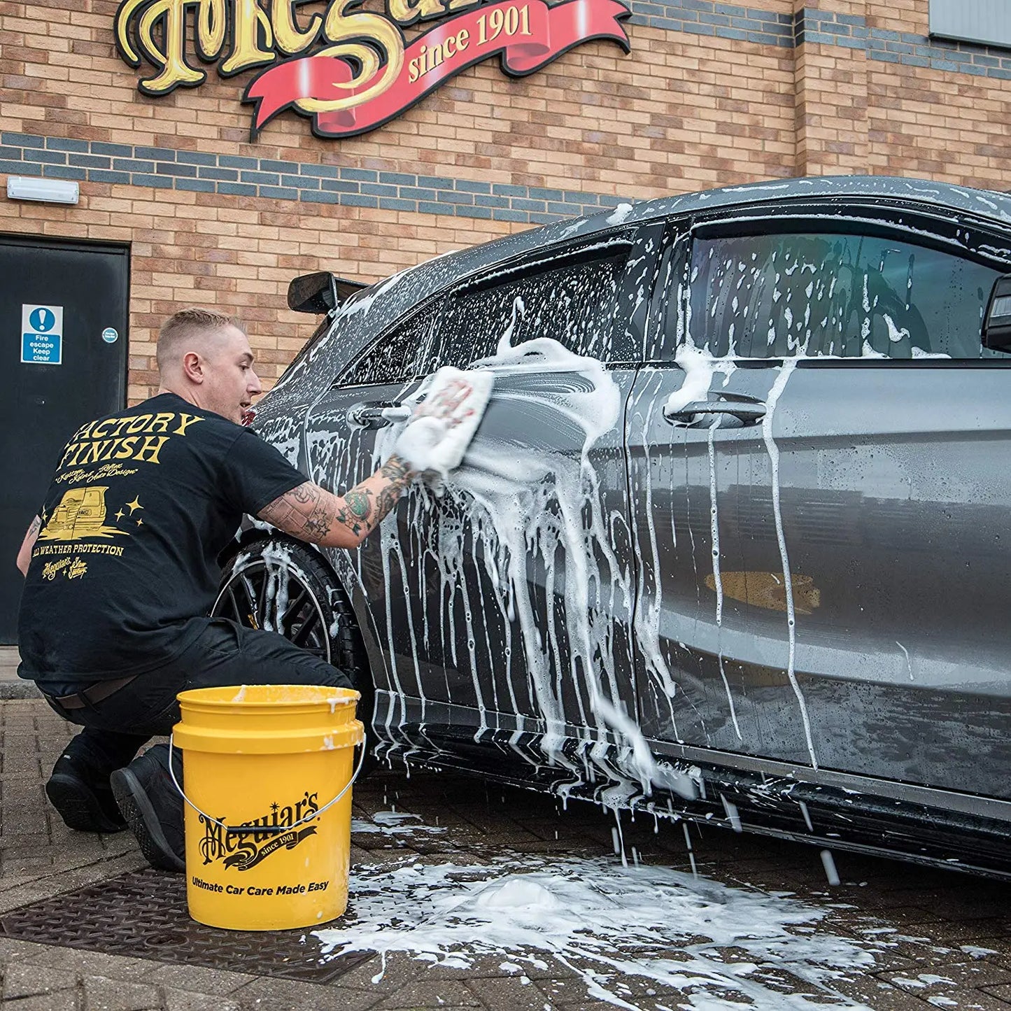 Sampon Auto cu Ceara Meguiar's Ultimate Wash and Wax, 1.42L