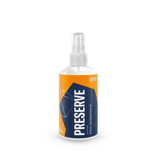 Dressing plastic Gyeon Q²M Preserve, 250ml