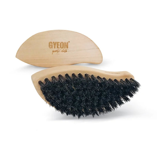 Perie curatare piele Gyeon Q²M LeatherBrush