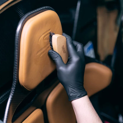 Perie curatare piele Gyeon Q²M LeatherBrush