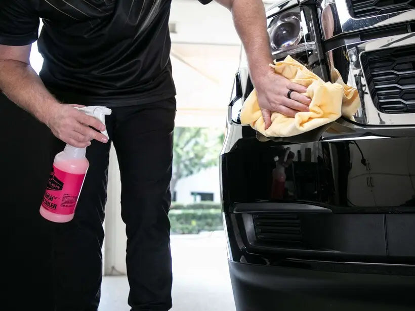 Детейлинг спрей для ухода за поверхностью Meguiar's Detailer Last Touch Spray, 3.79л